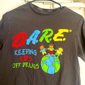 D.A.R.E. pacsun ‘Keeping Kids Off Drugs Tee’